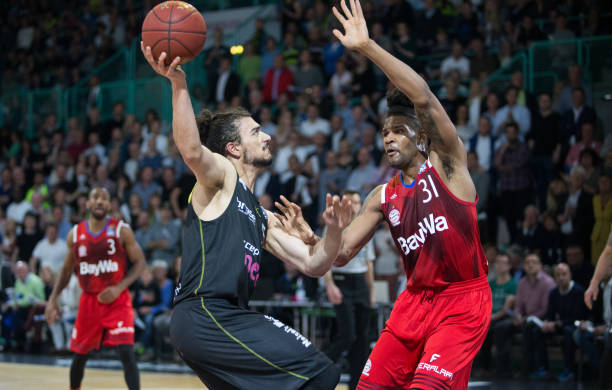 哈兰德梅开 哈兰德梅开